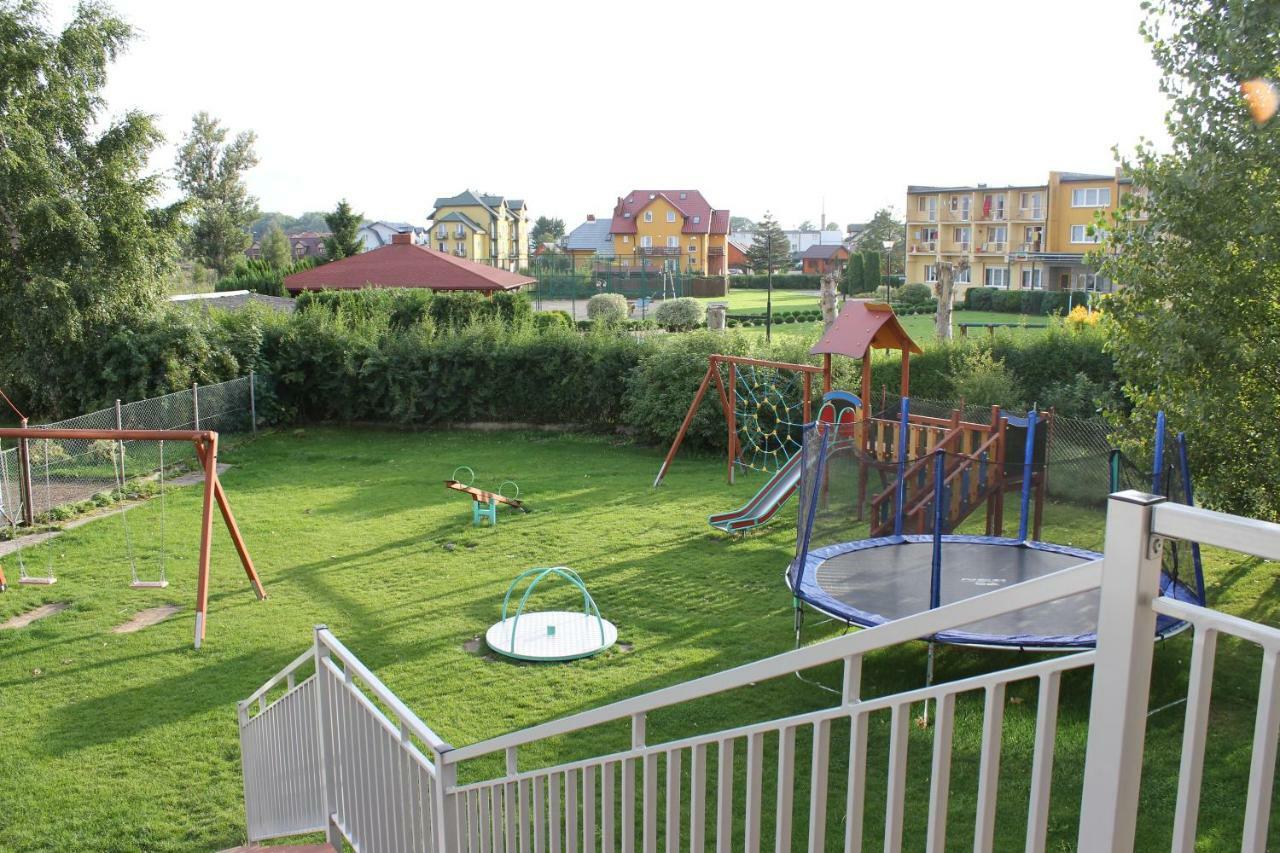 Apartament Kapitanski Bursztynowe Komnaty Darlowko Εξωτερικό φωτογραφία